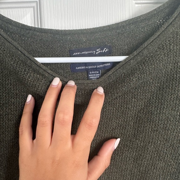 American eagle green crewneck sweater - Picture 2 of 4